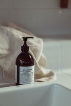 Charger l'image dans la galerie, Le gel nettoyant - Cosmos organic par ecocert