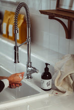 Charger l'image dans la galerie, Le gel nettoyant - Cosmos organic par ecocert